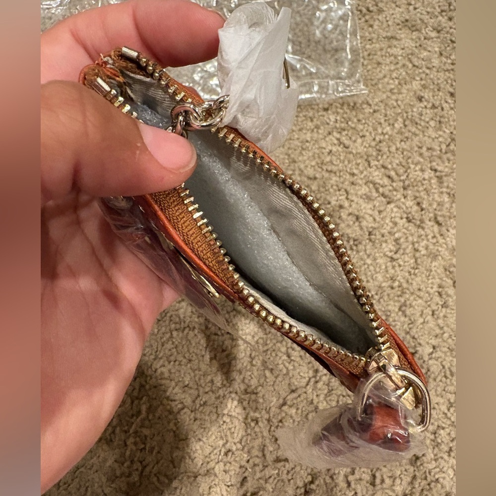 Dooney and Bourke Los Angeles Angels Coin Purse NWOT Leather - Picture 7 of 8